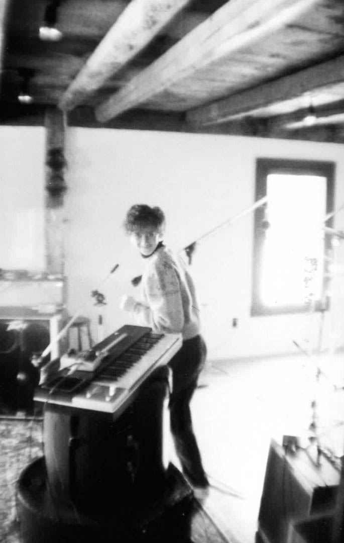 Fashion Jungle keyboardist Kathren Torraca in the sunny Outlook recording studio, January 1984. Gretchen Schaefer photo.